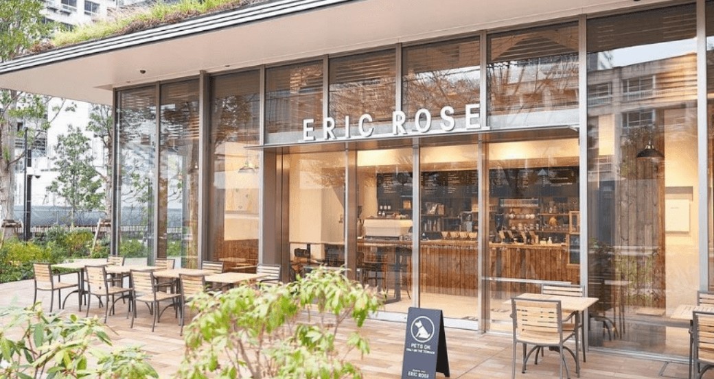 ERIC ROSE TOKYO COFFEE 店名の見える外観